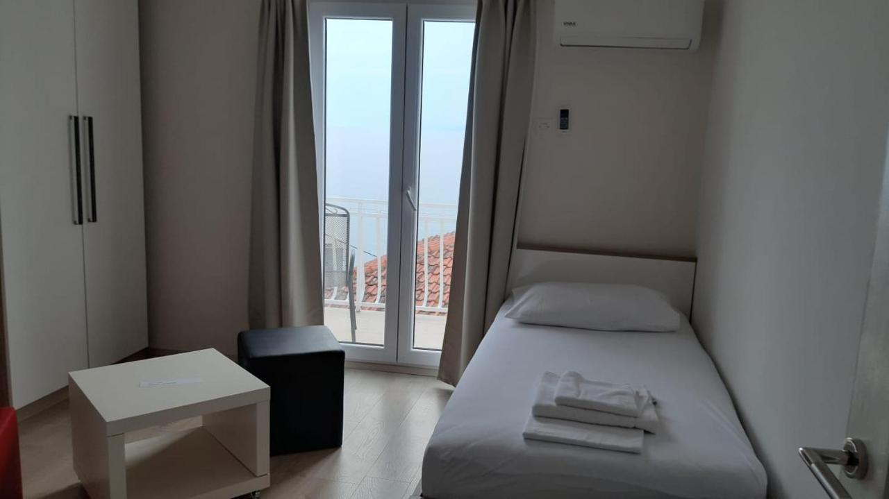 Apartmani Lara グラダツ エクステリア 写真