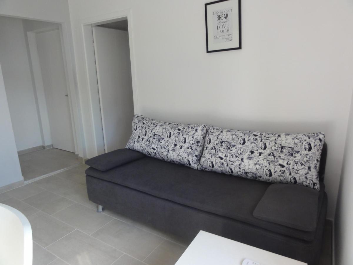 Apartmani Lara グラダツ エクステリア 写真