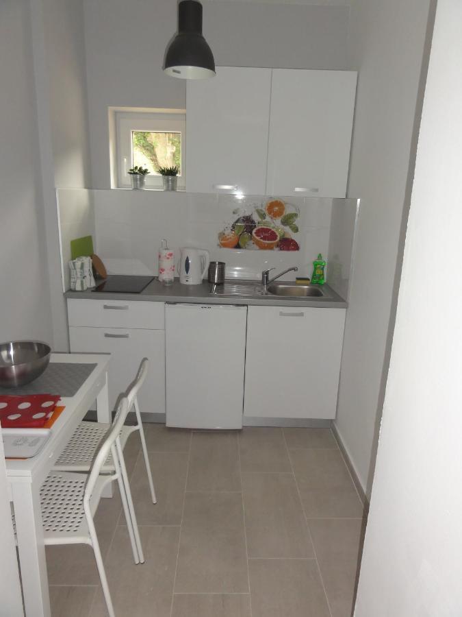 Apartmani Lara グラダツ エクステリア 写真