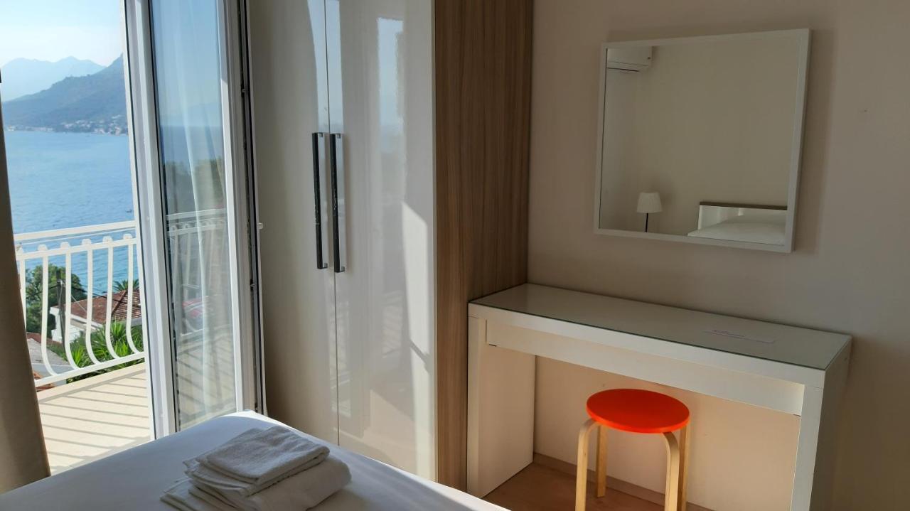 Apartmani Lara グラダツ エクステリア 写真